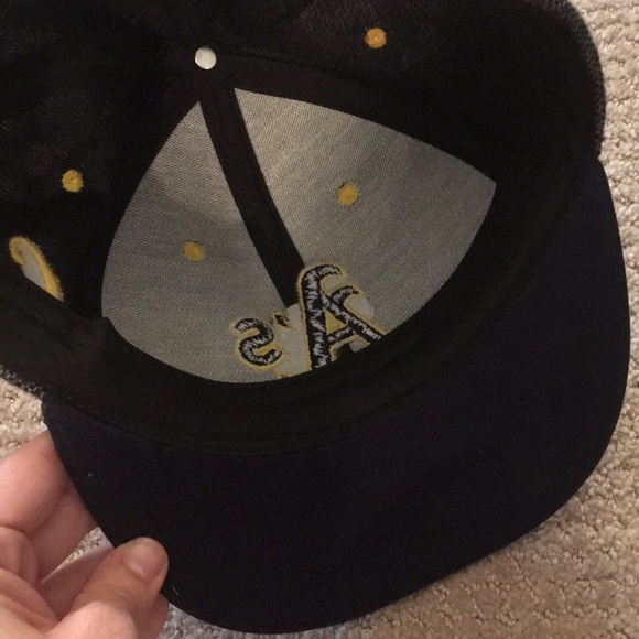 Cal Berkeley Oakland Athletics snapback hat - Picture 5 of 5